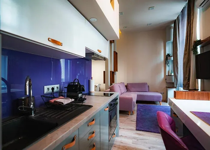 Elizabeth 44 Boulevard Apartment